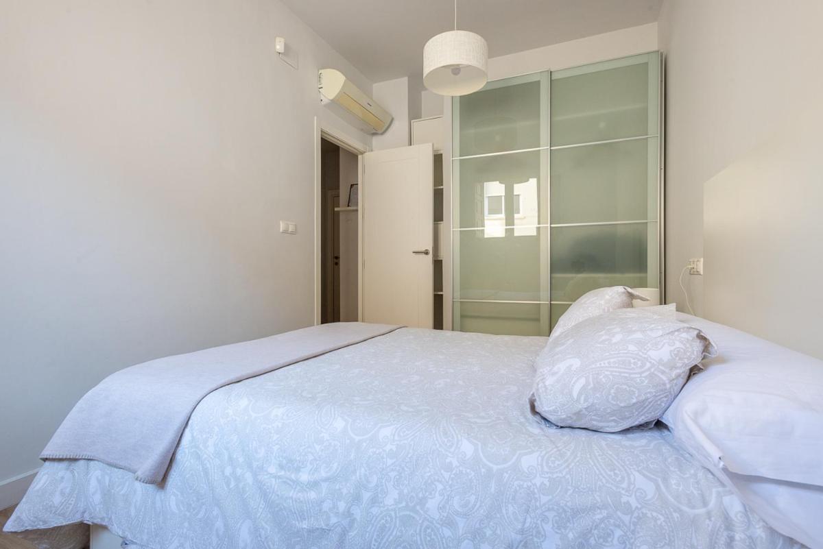 Puerta Real Centro Apartment Гранада Экстерьер фото